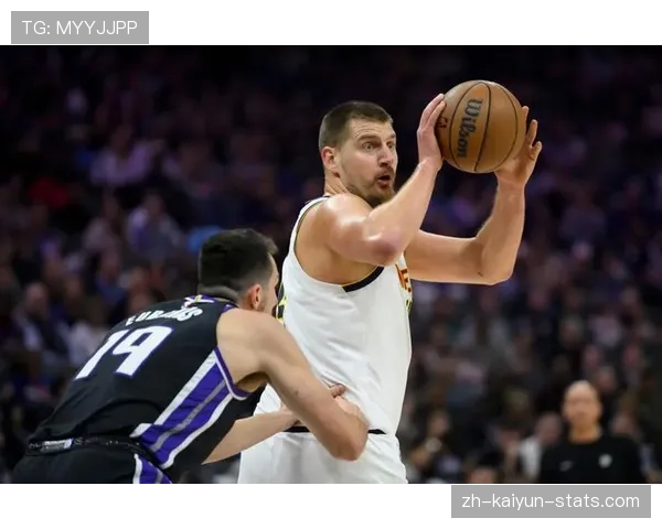 11冠拉塞尔护筐主导，限制二次进攻强于约基奇